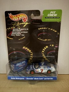 Michael Waltrip 1999 Hotwheels 1:64 Diecast Car And Toolbox Unopened - Picture 1 of 2