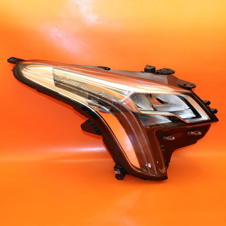 Farol de LED CADILLAC XTS passageiro direito 2018 2019 84338104 fabricante de equipamento original - Imagem 1 de 4