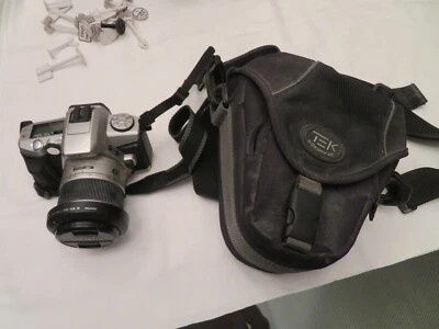 Minolta Maxxum 5 Camera Kit /w AF 28-80 Zoom + BINGO Waterproof Bag Carry Strap - Image 1 of 4
