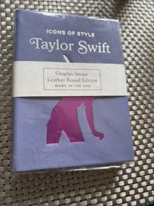 NUOVO LIBRO Immagine grafica per Taylor Swift Icons of Style: rilegato a mano negli USA - Foto 1 di 1