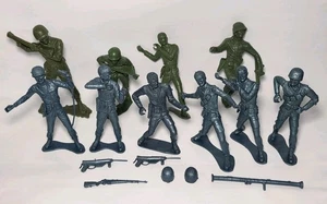 Lotto vintage di MPC Battling Buddies blu verde grigio con accessori (TR8) - Foto 1 di 24