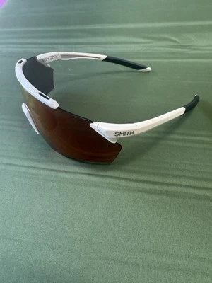 Gafas de sol Smith Rockus blancas mate con lentes espejadas para hombre  Foto 1 de 4