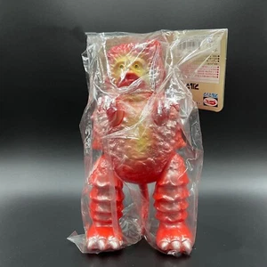 Bullmark Ultraman Series Garamon Kaiju Orange Gold Limited Figure Sofubi Model - Picture 1 of 2