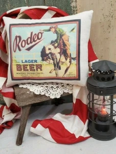 PRIMITIVES VINTAGE KABINE WESTERN COWBOY PFERD RODEO LAGER BIER MANN HÖHLE KISSEN - Bild 1 von 5