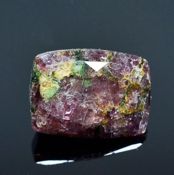 Cojín cromo piropo + diopsido 4,92 ct 11,40 x 8,20 x 4,92 mm N287 Foto 1 de 1