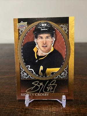 🚨 2018-19 Tim Hortons Upper Deck Sidney Crosby Gold Ink On Card Auto 39/87 🚨 - Image 1 of 3