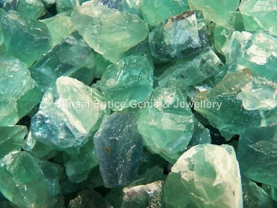 Lote de 1 piedras preciosas sueltas ásperas de fluorita verde con mentalidad de tierra natural Foto 1 de 2