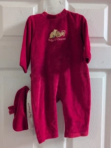 Vintage klassisches Winnie Puuh Babys erstes Weihnachten Samt Outfit mit Mütze - Bild 1 von 4