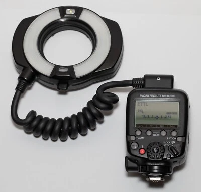 Canon MR 14EX II Ring Light/Macro Flash & Macrolite Adapter 67 Excellent Cond - Image 1 of 3