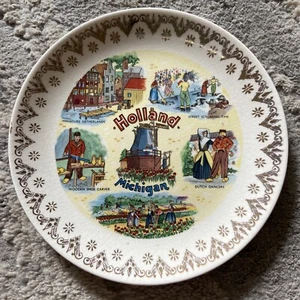 HOLLAND MICHIGAN STATE SOUVENIR 9" PLATE-DUTCH DANCERS-WOODEN SHOE CARVER+++ - Picture 1 of 2