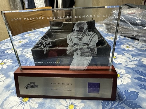 2003 Playoff Absolute Memorabilia Michael Bennett SP Etched Glass Jersey  250