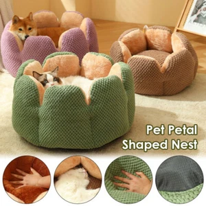 Cat's Nest Pet's Nest Petal Shaped Nest Large Space Soft and Warm Sleeping Mat - Picture 1 of 25