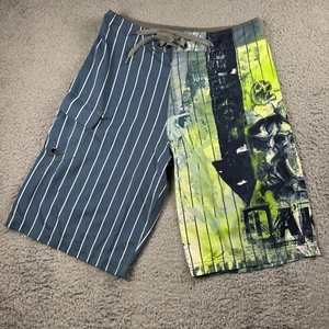 Y2K Oakley Board Shorts Men's 30 Vintage Skull Goth - Picture 1 of 8