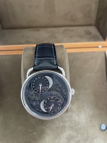 HERMÈS HERMES Arceau L'Heure De La Lune AR1.890i