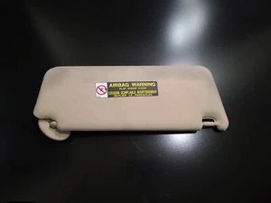 06-11 LEXUS GS300 GS350 GS430 DRIVER SIDE LEFT SUN VISOR SUNVISOR OEM - BEIGE - Picture 1 of 3