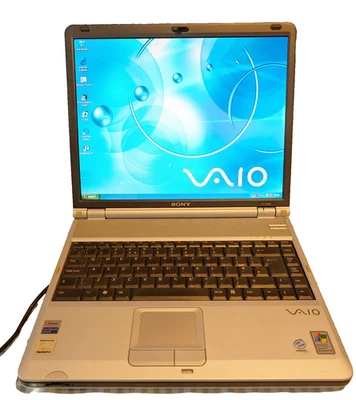 Sony Vaio Vintage Windows XP Laptop  VCG-K195BP 40GB, 512MB, 2.8GHz, Radeon 345M - Image 1 of 4