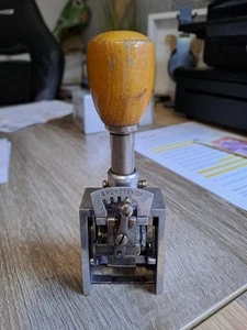 alter Paginierstempel Zahlenstempel Zähler 0-4x - 5stellig - Bild 1 von 7
