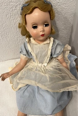 VINTAGE 1950'S ALICE IN WONDERLAND DOLL - Image 1 of 4