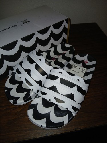Adidas donna ORIGINALI MARIMEKKO ADILETTE SLIDES GW7536 nuove con scatola taglia 7