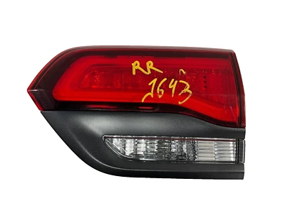 2018 Jeep Grand Cherokee Taillight Right P68368396AB OEM - Image 1 of 4