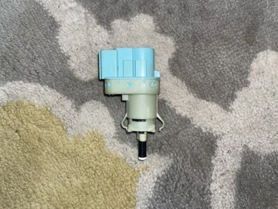 2007-2024 Ford Edge Brake Pedal Light Lamp Switch Sensor OEM - Image 1 of 2