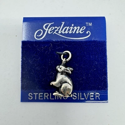 Berloque vintage Jezlaine prata esterlina 925 coelho cachorro coelho 1/2” 0,09 oz - Imagem 1 de 4