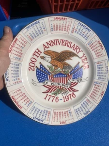 US Bicentennial Commemorative Calendar Plate 1776-1976, 1975 Spencer - Picture 1 of 6