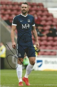 SOUTHEND* JOHN WHITE SIGNED 6x4 ACTION PHOTO+COA - Picture 1 of 1