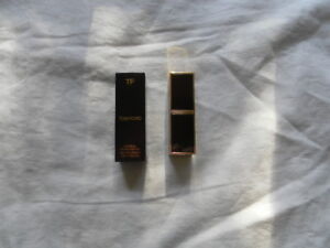 BOITE MEW TOM FORD COULEUR ROUGE A LEVRES #67 JOLIE PERSUASIVE