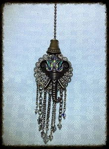 Handcrafted Antique Gold Chinese Elephant Fan Pull MADE WITH Swarovski Crystals - Picture 1 of 8