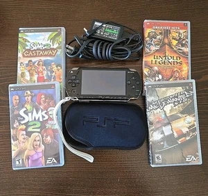 Lotto giochi bundle PSP 1001 console FUNZIONANTI sims - Foto 1 di 6