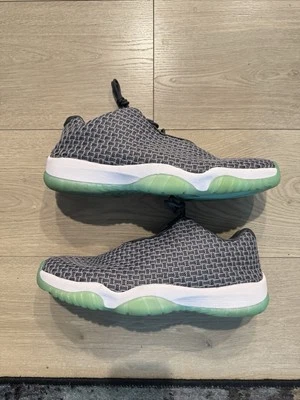 Cool Grey Futures Low Air Jordan 718948-006 Foto 1 de 4