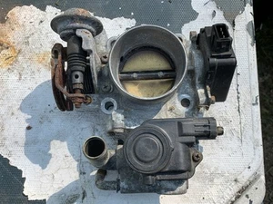 1990 1993 Mazda Miata Mx5 Throttle Body Valve Assembly 1.6L OEM - Picture 1 of 9