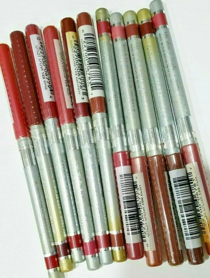 B1G1AT20%OFF Covergirl Outlast Lip Liner 100 105 115 120 125 130 135 140 145 150 - Image 1 of 1