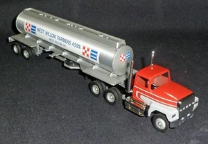 Winross Truck - West Willow Farmers Assn. - MIB - Picture 1 of 5