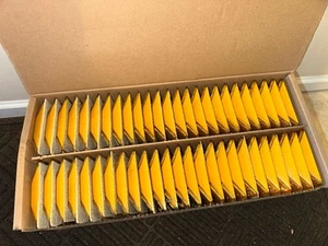 New Old Stock Full Case 100 Yellow Road Markers Ennis Stimsonite Model 88AY - Picture 1 of 8