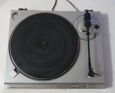 Giradischi Sanyo TP B2 Con Testina ORTOFON  - Immagine 1 di 4