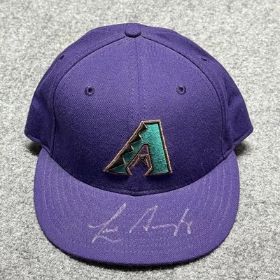 Gorra New Era Arizona Diamondbacks púrpura 6 7/8 5950 firmada por Luiz González Foto 1 de 4