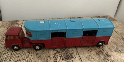 Transportador de caballos Corgi Major Chipperfield’s Circus Bedford TK  Foto 1 de 4