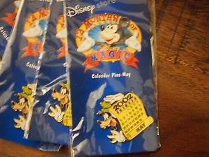 NEU Disney Store 12 Monate Magie Pins Kalender Mai 2002 Pin Rückseite GOOFY - Bild 1 von 2