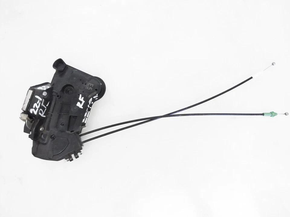 2014-2023 丰田卡罗拉前乘客门锁闩锁执行器 69030-02380 — 第 1/4 张图片