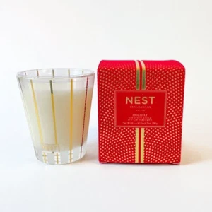 NEST Holiday 8.1 Oz Scented Candle - Retails $50 - Picture 1 of 1