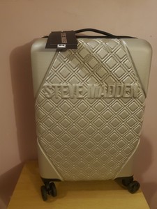 Las mejores ofertas en Maletas de plástico ligero | eBay