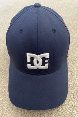 DC Shoe Co EE. UU. De Colección Años 90 Flex Ajustado Sombrero Azul S-M Nuevo Patín Foto 1 de 4