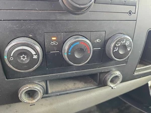 Heater A/c Control GMC SIERRA 1500 07 08 09 - Picture 1 of 1