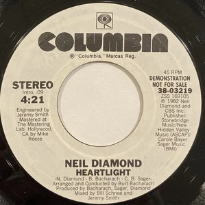 Neil Diamond – Heartlight – Columbia - 38-03219 – 1982 45 RPM 7" Promo Single - Picture 1 of 5