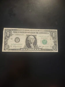 1963 B Joseph W. Barr US $1 One Dollar Note - E63670220F - Picture 1 of 17