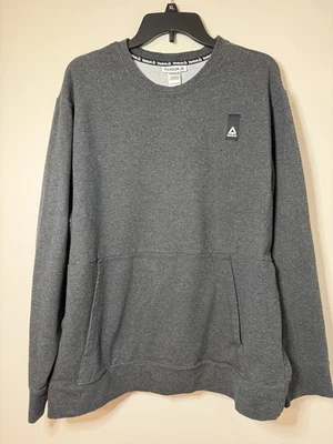 Moletom Reebok Fundamental Crewneck masculino 2XL cinza urze bolso canguru - Imagem 1 de 4