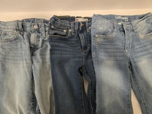 Girls Lot Of 3 Jeans Old Navy Baggy, Levis Flare, Wallflower Girl Flare Size 7 - Picture 1 of 12