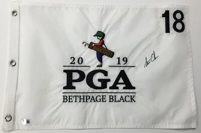 斯图尔特·辛克 2019 年 PGA Bethpage 黑色 #18 签名徽章旗贝克特 BR77373 — 第 1/4 张图片